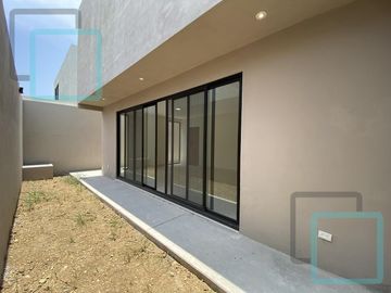 CASA EN VENTA LAS ESMERALDAS ZONA CARRETERA NACIONAL MONTERREY