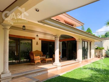 Casa en Venta Valle Anahuac  cerca del Club Britania