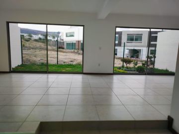 Casa en Venta Loma Alta Tres Marías