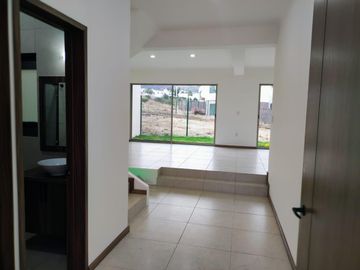 Casa en Venta Loma Alta Tres Marías