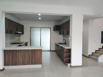 Casa en Venta Loma Alta Tres Marías