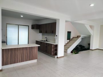Casa en Venta Loma Alta Tres Marías