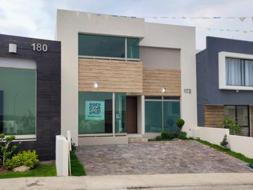 Casa en Venta Loma Alta Tres Marías