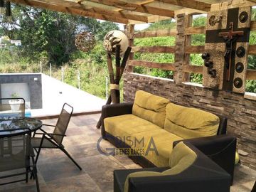 EXCEPCIONAL CASA  CON ALBERCA Y PANELES SOLARES EN RENTA O VENTA EN COL. JARDINES
