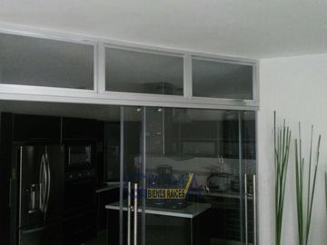 EXCEPCIONAL CASA  CON ALBERCA Y PANELES SOLARES EN RENTA O VENTA EN COL. JARDINES