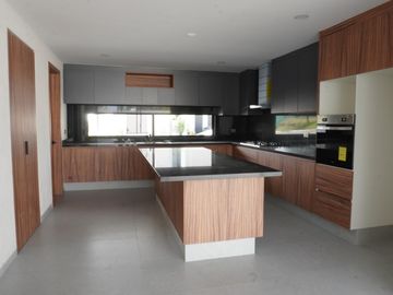 Casa en Venta en Parque Gran Reserva, Lomas de Angelópolis III, CASCATTA