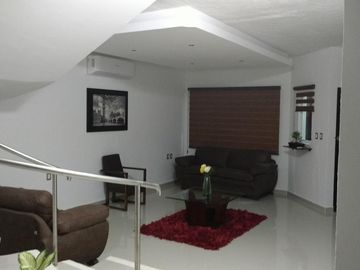 PLAYAS DEL CONCHAL, Casa en VENTA de 3 recamaras y 3 niveles con alberca!!!!