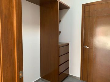 CASA EN FRACCIONAMIENTO BRISAS
