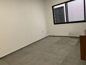 CASA EN FRACCIONAMIENTO BRISAS