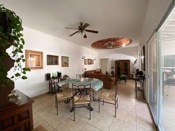 CASA EN VENTA RANCHO LAS LOMAS