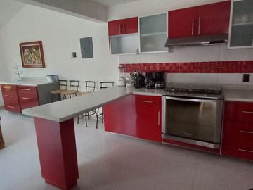 CASA EN PEDREGAL DE LAS FUENTES