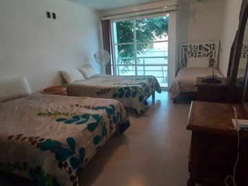 CASA EN PEDREGAL DE LAS FUENTES