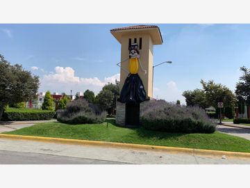 VENTA DE CASA EN FRACCIONAMIENTO VILLA TOSCANA EN TOLUCA