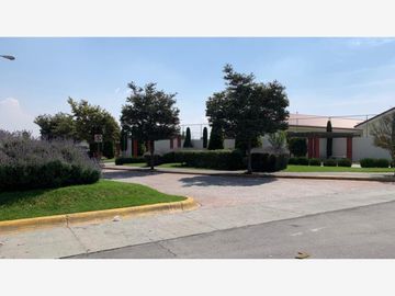 VENTA DE CASA EN FRACCIONAMIENTO VILLA TOSCANA EN TOLUCA