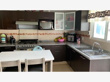 VENTA DE CASA EN FRACCIONAMIENTO VILLA TOSCANA EN TOLUCA