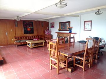 Casa en venta a 2 km del Centro Histórico de Cuernavaca