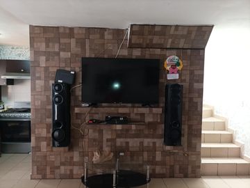 Hermosa Casa en Venta Amueblada y Equipada en Fracc. Fuente de Santa Lucia, Apodaca NL