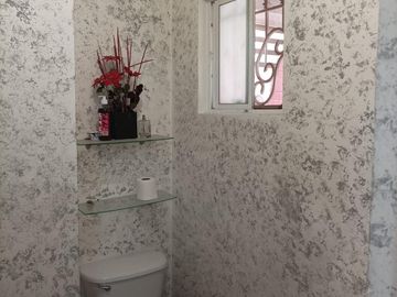 Hermosa Casa en Venta Amueblada y Equipada en Fracc. Fuente de Santa Lucia, Apodaca NL