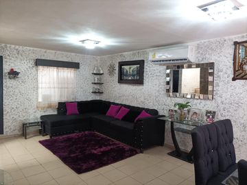 Hermosa Casa en Venta Amueblada y Equipada en Fracc. Fuente de Santa Lucia, Apodaca NL