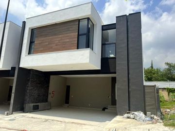 CASA EN VENTA brisas del vergel EL BARRO CARRETERA NACIONAL