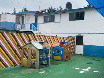 RENTA DE CASA EN LERMA PARA GUARDERIA, CONSULTORIOS, OFICINAS