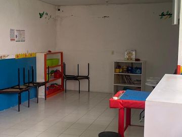 RENTA DE CASA EN LERMA PARA GUARDERIA, CONSULTORIOS, OFICINAS