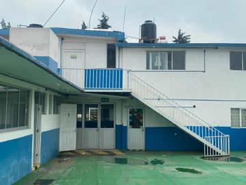 RENTA DE CASA EN LERMA PARA GUARDERIA, CONSULTORIOS, OFICINAS