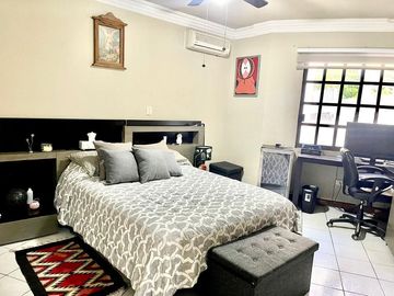 CASA VENTA cerca revolucion CONTRY LA ESCONDIDA GUADALUPE