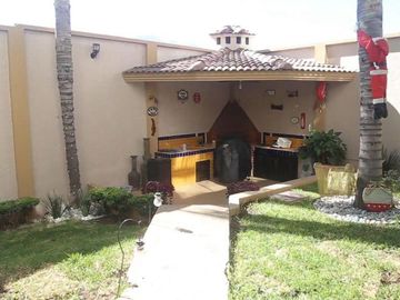 CASA VENTA cerca revolucion CONTRY LA ESCONDIDA GUADALUPE