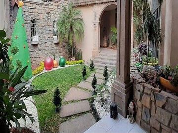 CASA VENTA cerca revolucion CONTRY LA ESCONDIDA GUADALUPE