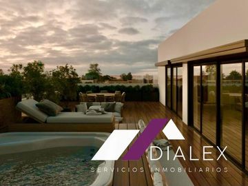 Casa en VENTA de 829 M2- Fraccionamiento SIERRA ALTA en CARRETERA NACIONAL en MONTERREY, Nuevo León.