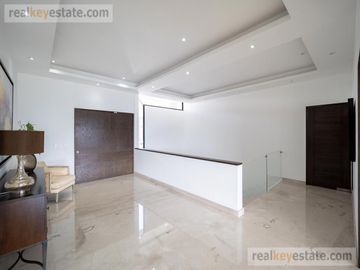 Casa en Venta en Sierra Alta, Monterrey, N.L.