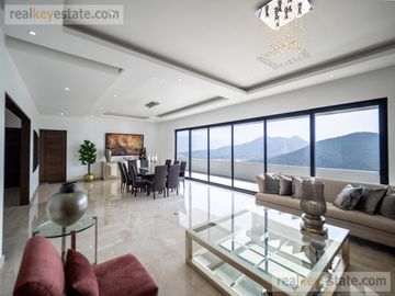 Casa en Venta en Sierra Alta, Monterrey, N.L.