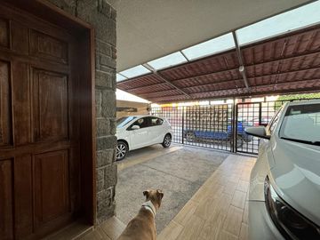 CASA EN VENTA EN ESTRELLAS DEL SUR, ZONA ANGELÓPOLIS