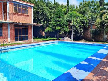 Venta Casa con Alberca, en Cuautla Morelos