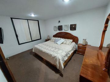 Casa en venta de un nivel con tres habitaciones y jardín en Ixtulco, Tlaxcala.