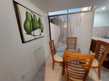 Casa en venta de un nivel con tres habitaciones y jardín en Ixtulco, Tlaxcala.