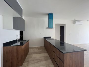 Departamento en  venta en Mérida 2 recámaras a 2 cuadras de Hospital el Faro con lock off
