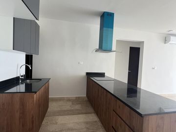 Departamento en  venta en Mérida 2 recámaras a 2 cuadras de Hospital el Faro con lock off