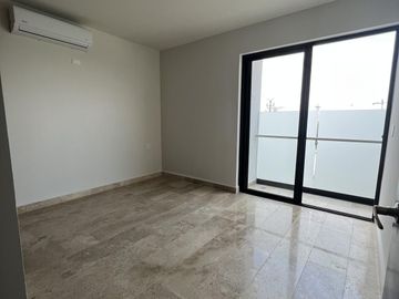 Departamento en  venta en Mérida 2 recámaras a 2 cuadras de Hospital el Faro con lock off