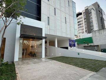Departamento en  venta en Mérida 2 recámaras a 2 cuadras de Hospital el Faro con lock off