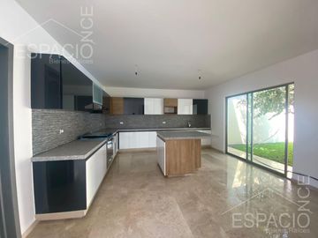 Casa en Lomas de Jiutepec