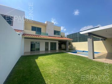 Casa en Lomas de Jiutepec