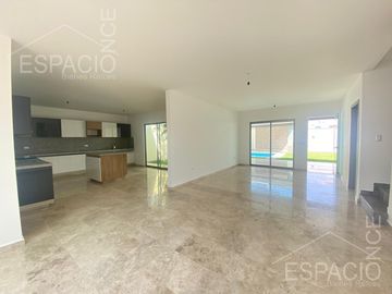 Casa en Lomas de Jiutepec