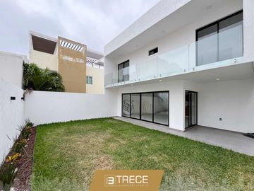 Casa en venta Alvarado, Lomas Residencial