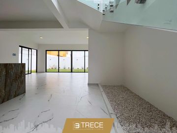 Casa en venta Alvarado, Lomas Residencial