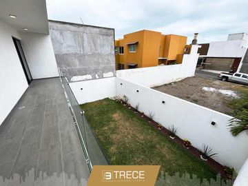 Casa en venta Alvarado, Lomas Residencial