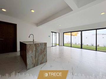 Casa en venta Alvarado, Lomas Residencial