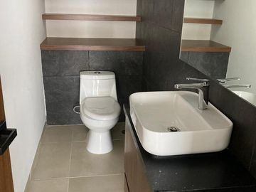 PUNTA TIBURON, Casa en VENTA con ALBERCA y espectacular vista a la laguna y al mar