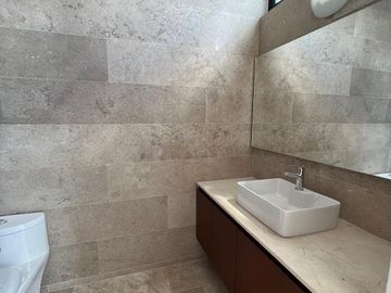 Casa en  Venta en Mérida en Privada 4 recámaras lista para entrega